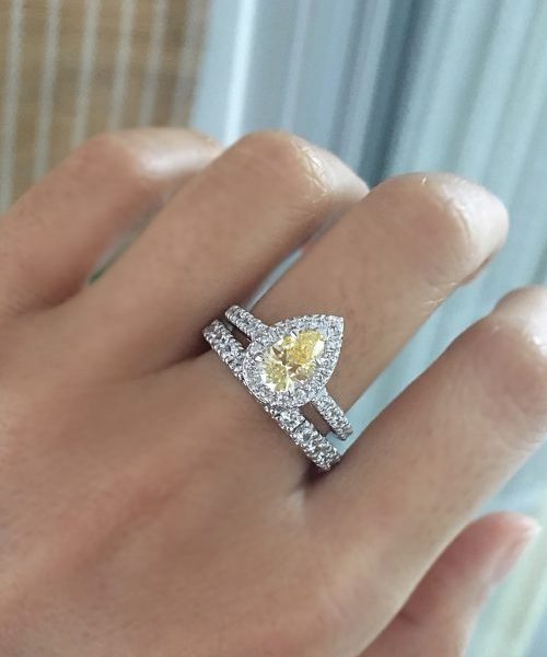 Pear shaped canary on sale diamond ring